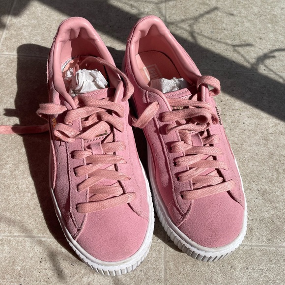 Women's Pink Sneakers - Picture 1 of 6